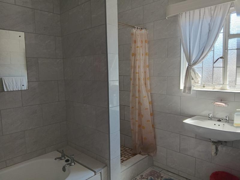 3 Bedroom Property for Sale in Albertinia Western Cape